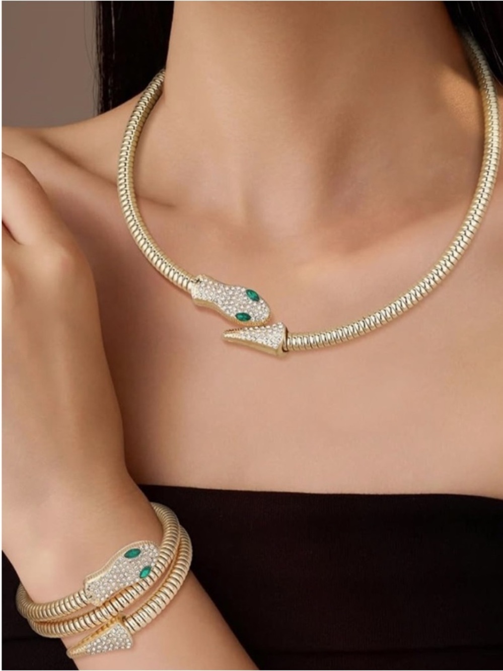 Serpentina Pave Snake Collar &
Cuff Set